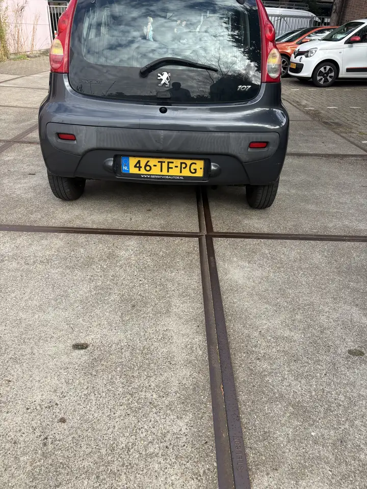 Peugeot 107