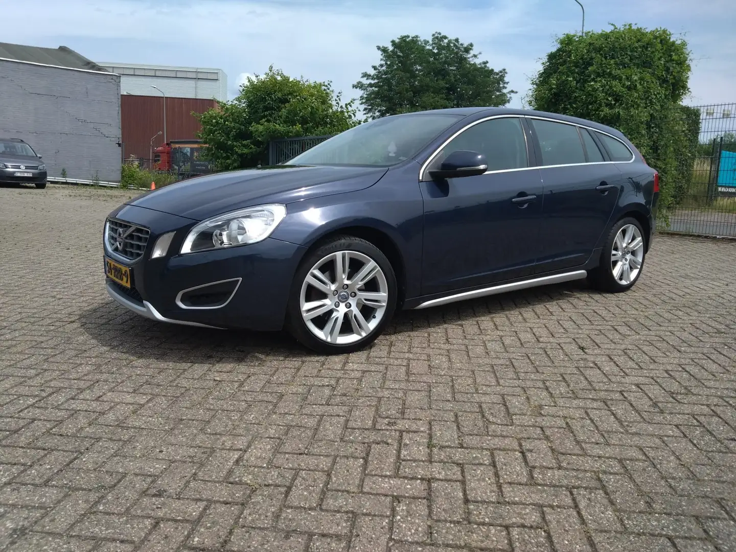 Volvo V60 GERESERVEERD! V60 1.6 T3 Momentum - Zeer compleet! Bleu - 2