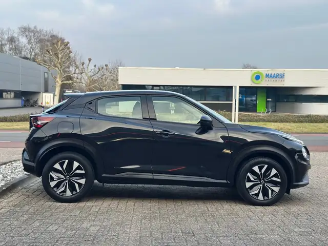 Nissan Juke view 4