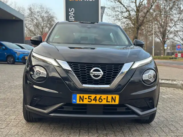 Nissan Juke view 2