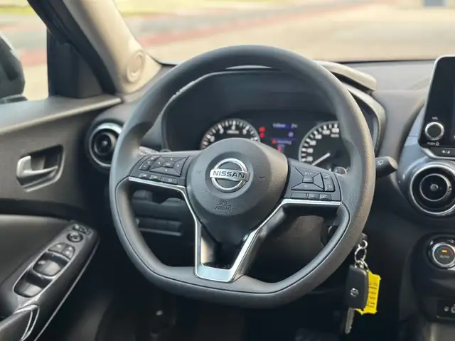 Nissan Juke view 14