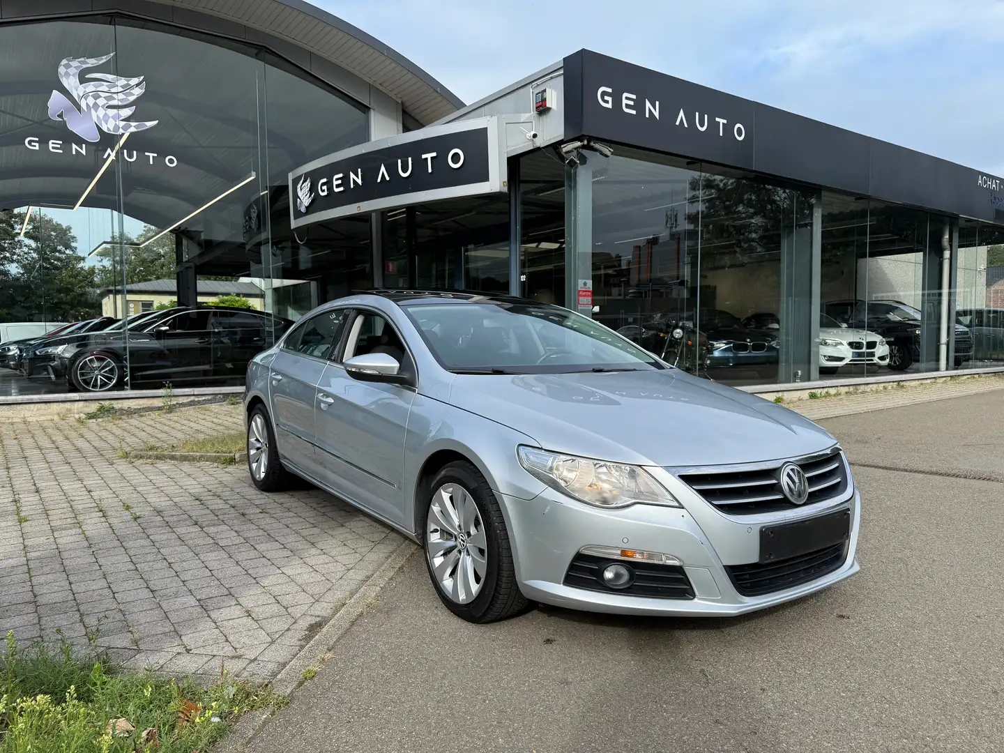 Volkswagen Passat CC 1.8 TSI CC DSG Automatique Toit Pano GPS PDC Gris - 1