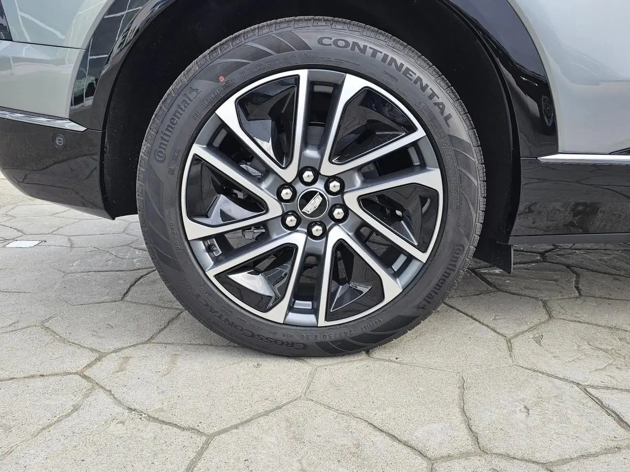 Cadillac Optiq снимка Cadillac Optiq