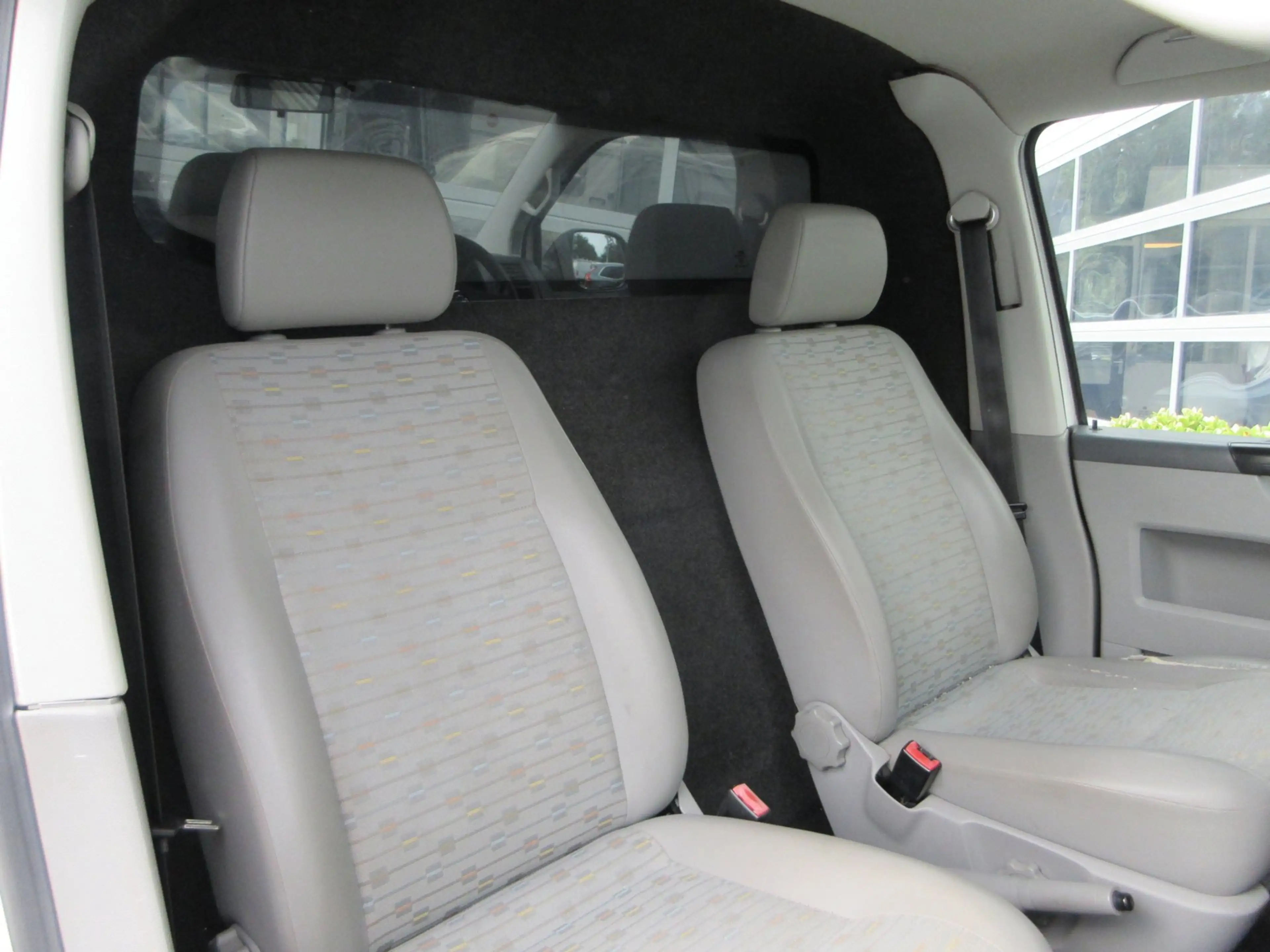 Volkswagen Transporter 2.0 TDI L1H1 airco trekhaak — photo 12