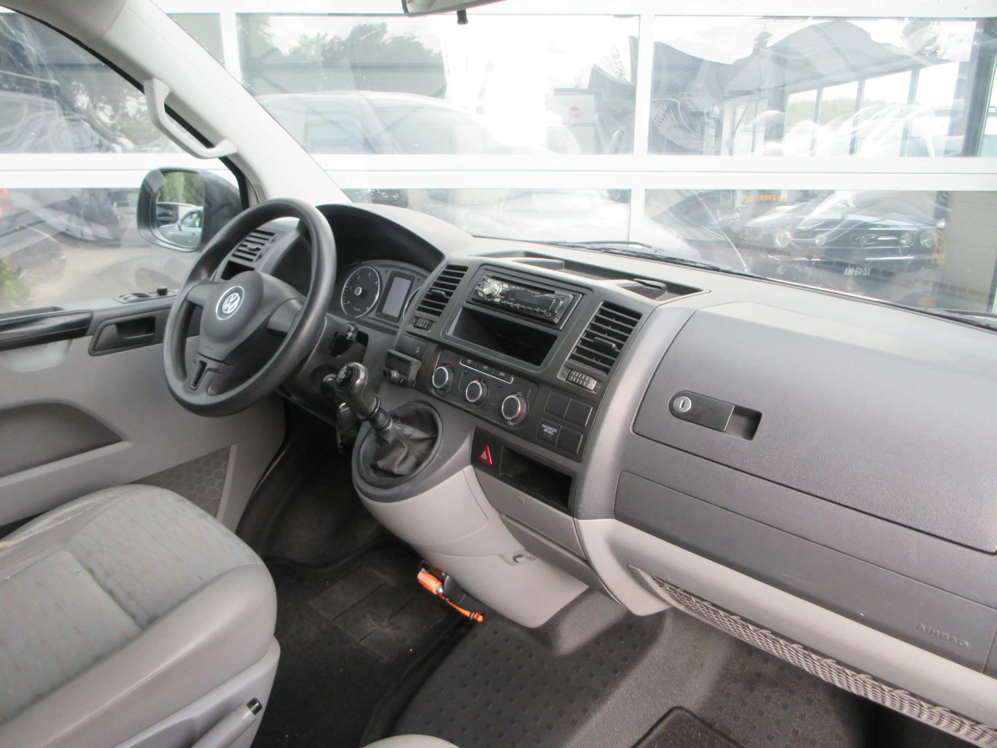 Volkswagen Transporter 2.0 TDI L1H1 airco trekhaak — photo 8