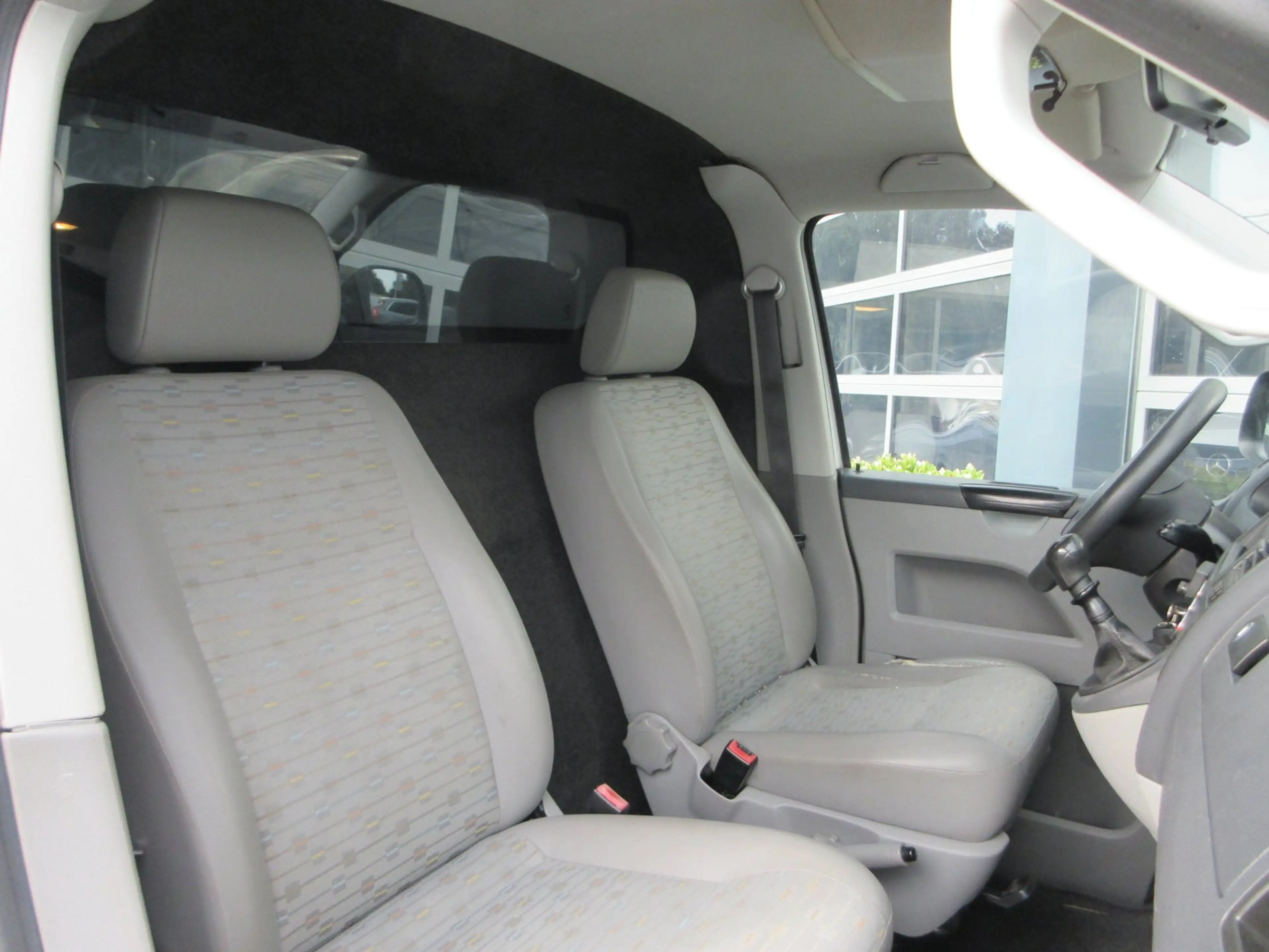 Volkswagen Transporter 2.0 TDI L1H1 airco trekhaak — photo 7