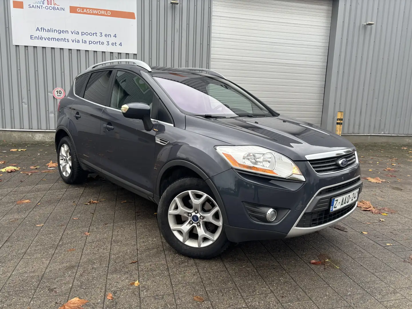 Ford Kuga 2.0 TDCi 4WD Individual DPF Grau - 2