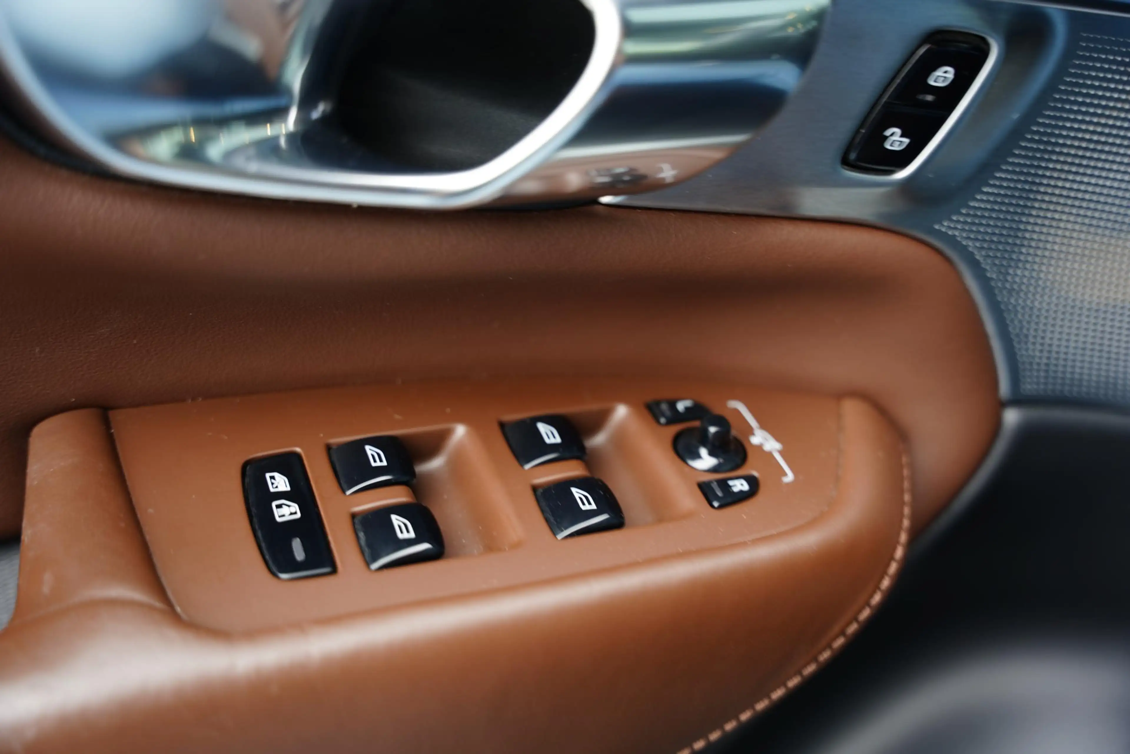 Volvo XC90 2.0 T8 Twin Engine AWD Inscription / Polestar / Bo — photo 22