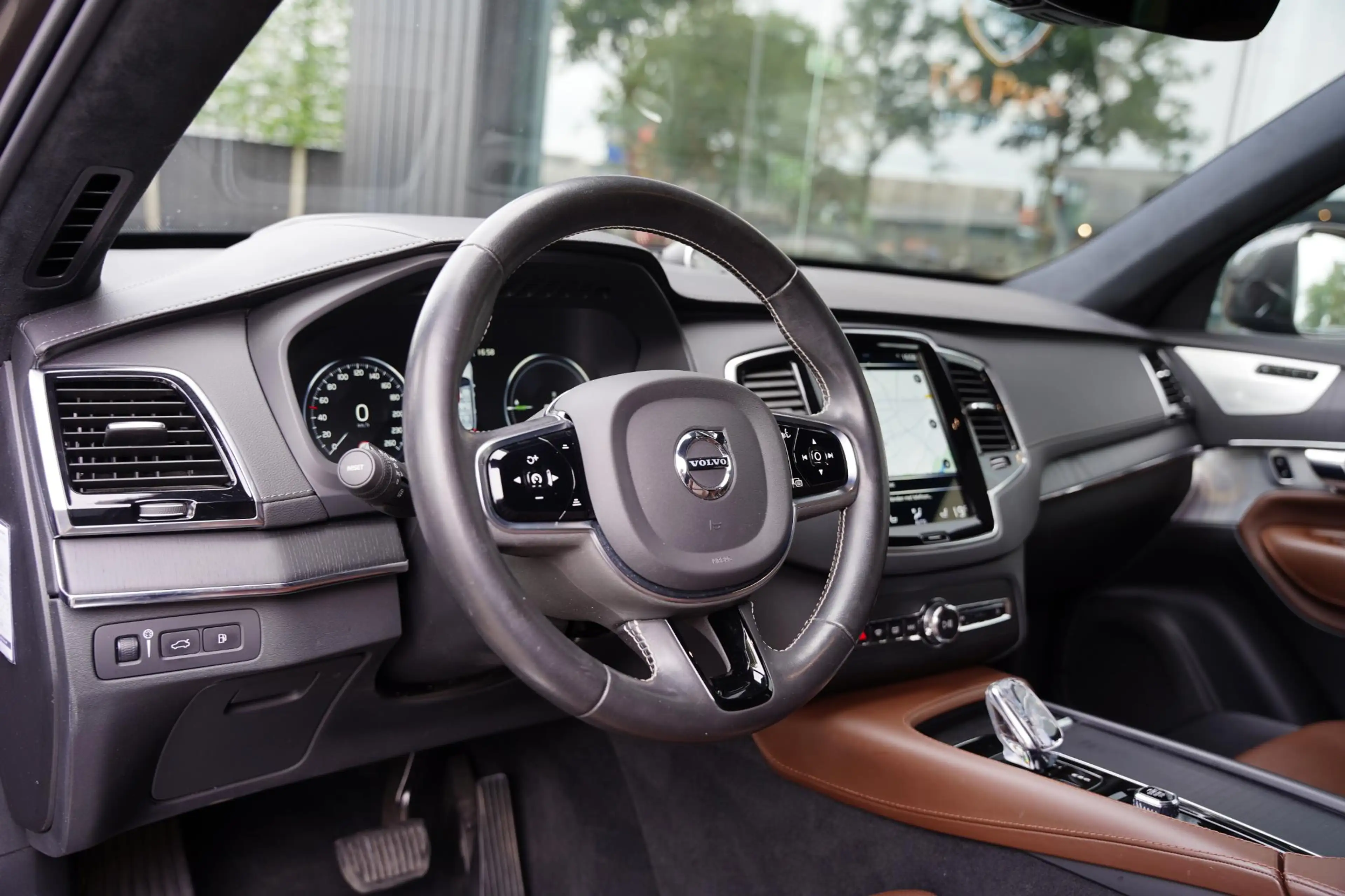 Volvo XC90 2.0 T8 Twin Engine AWD Inscription / Polestar / Bo — photo 4