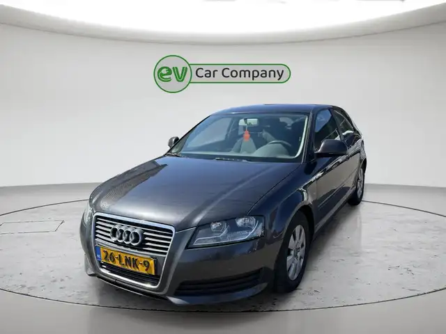 Audi A3 1.6 TDI Attraction Business Edition | Turbo kapot