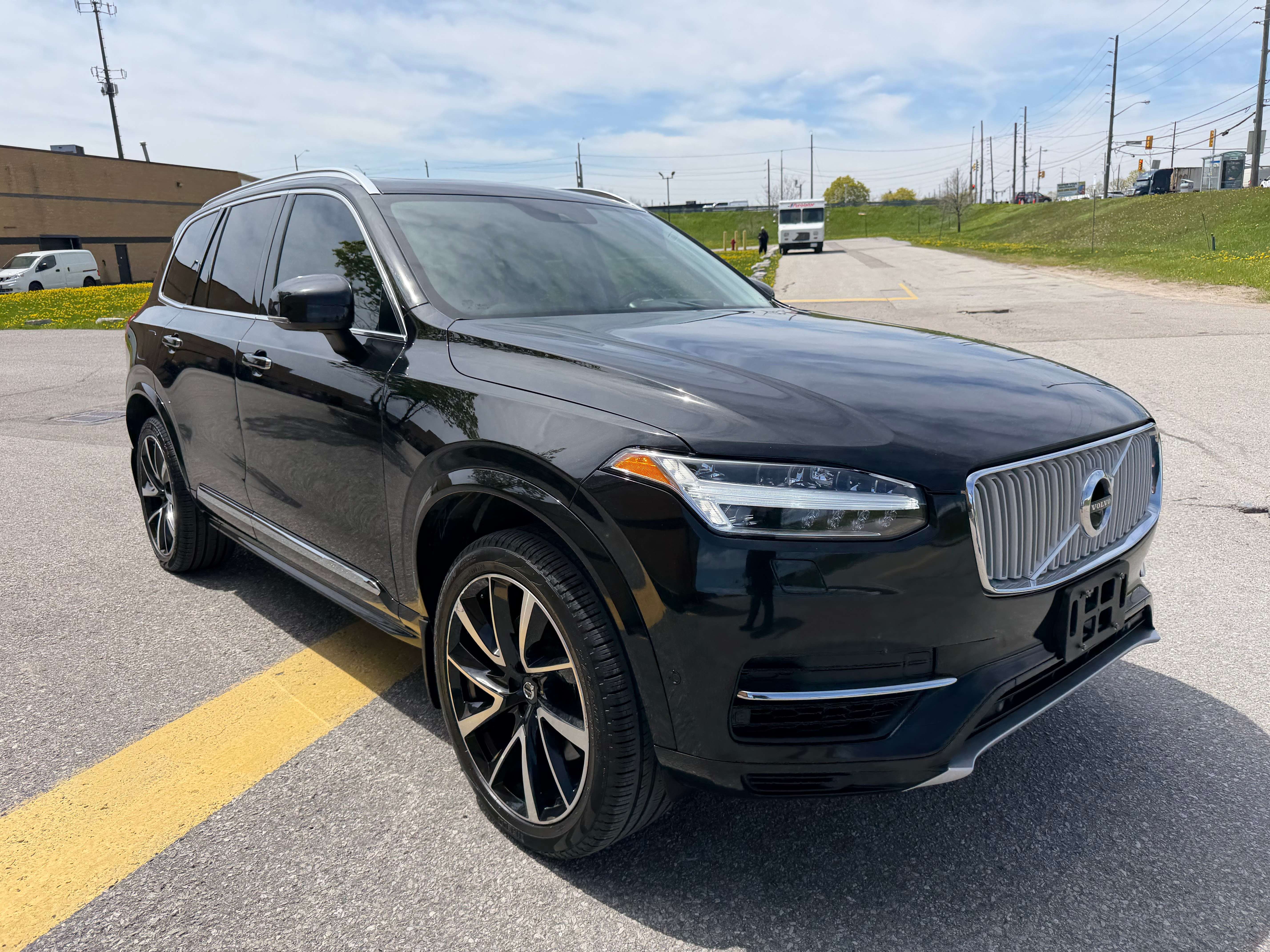 2019 Volvo XC90 T8 eAWD Plug-In Hybrid Inscription Clean Carfax alt 3