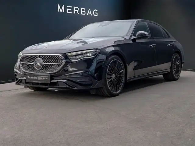 Mercedes-Benz E 400 e 4M *AMG+PANO+AIRMAT+NIGHT+DIGITAL+HAL+20
