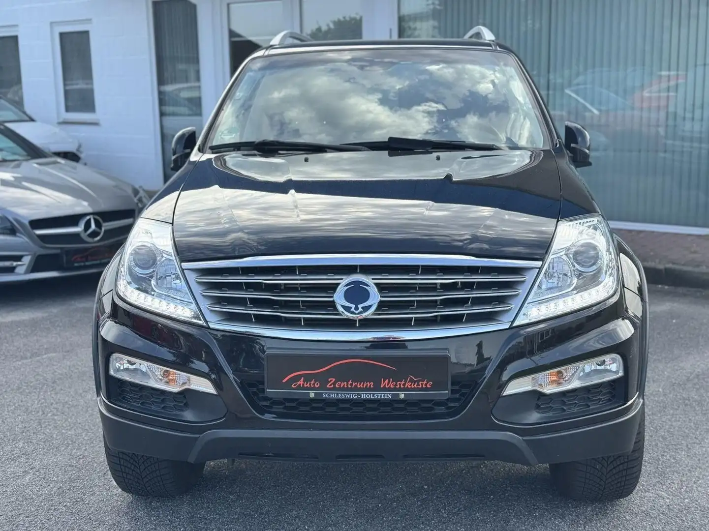 SsangYong Rexton Rexton W Executive 4WD 3.5t 7Sitzer AHK Nero - 2