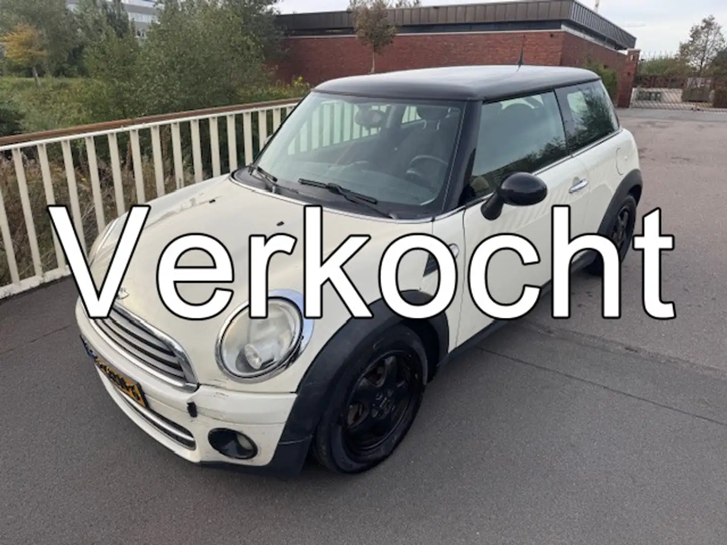 MINI Cooper D Mini 1.6 Wit - 1