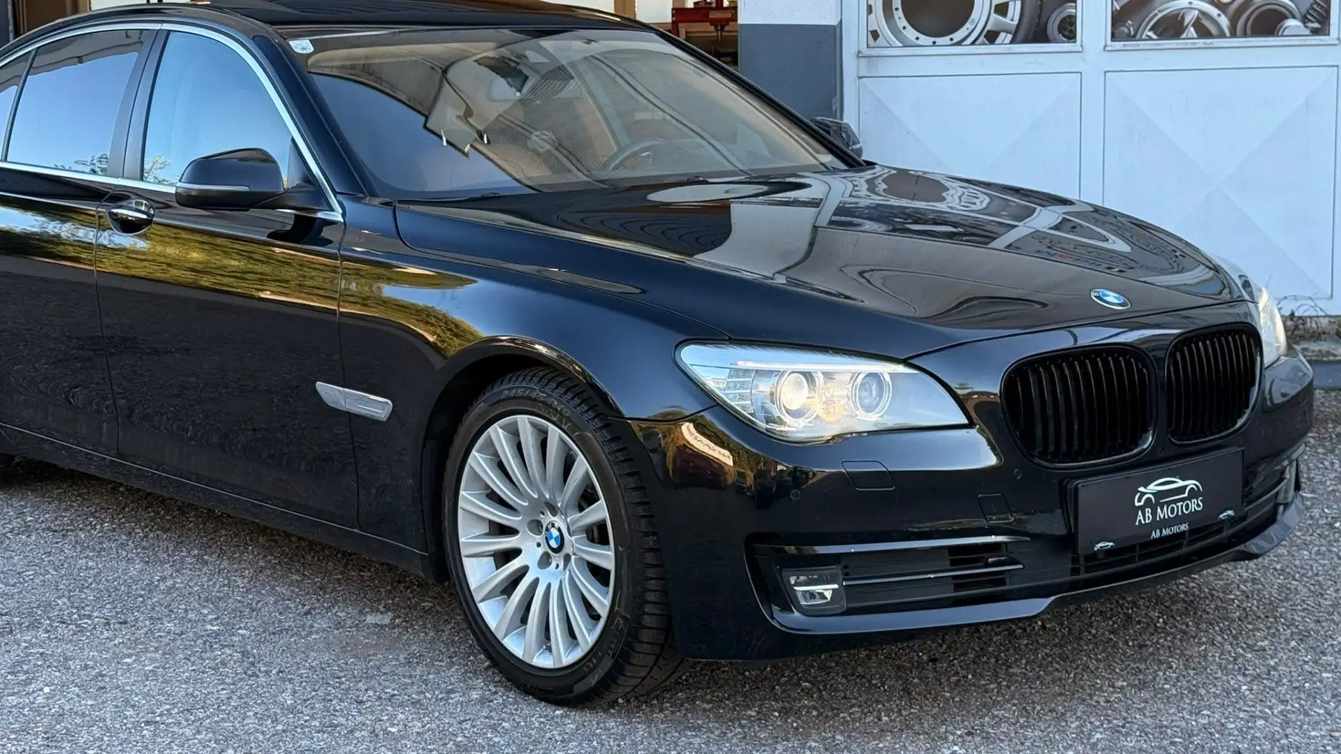 BMW 730 7er 730d Individual Schwarz - 2