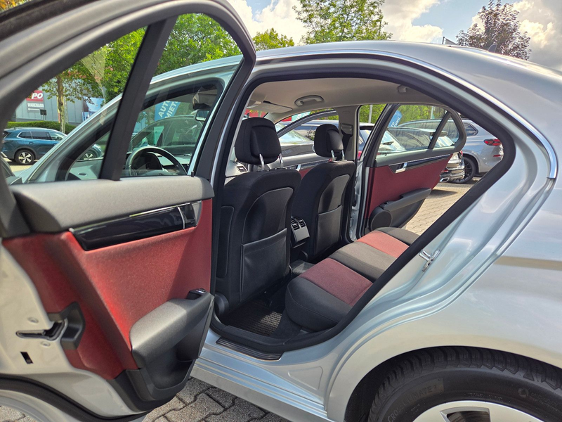 Mercedes-Benz C 200 Kompressor 1.HD GARAGENWAGEN RENTNER — photo 11