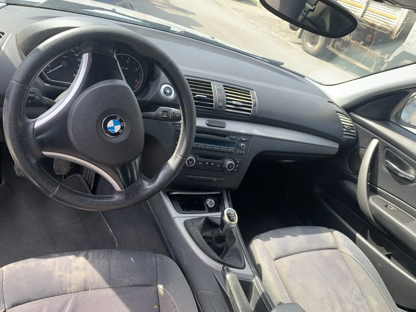 BMW 118 118d 5p 2.0 Attiva 143cv dpf - 1