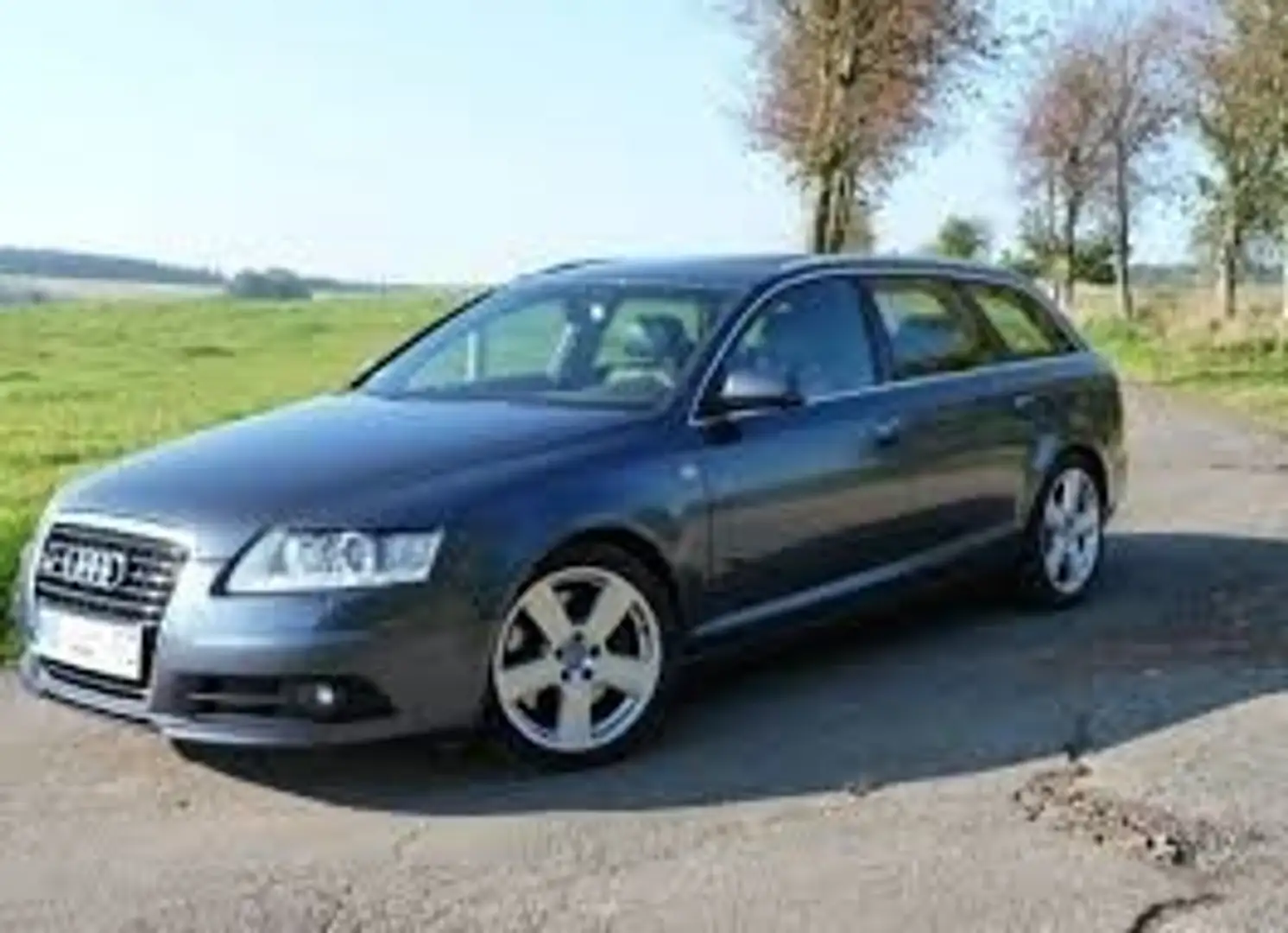 Audi A6 Avant 2.4 V6 quattro - 1