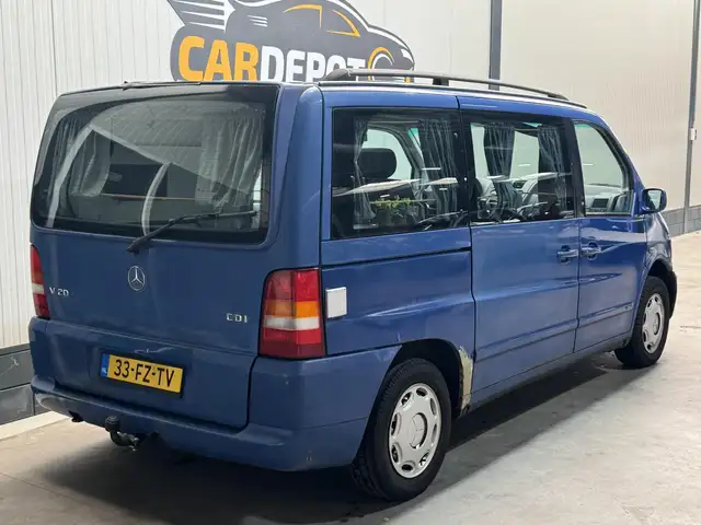 Mercedes-Benz V-Class view 5
