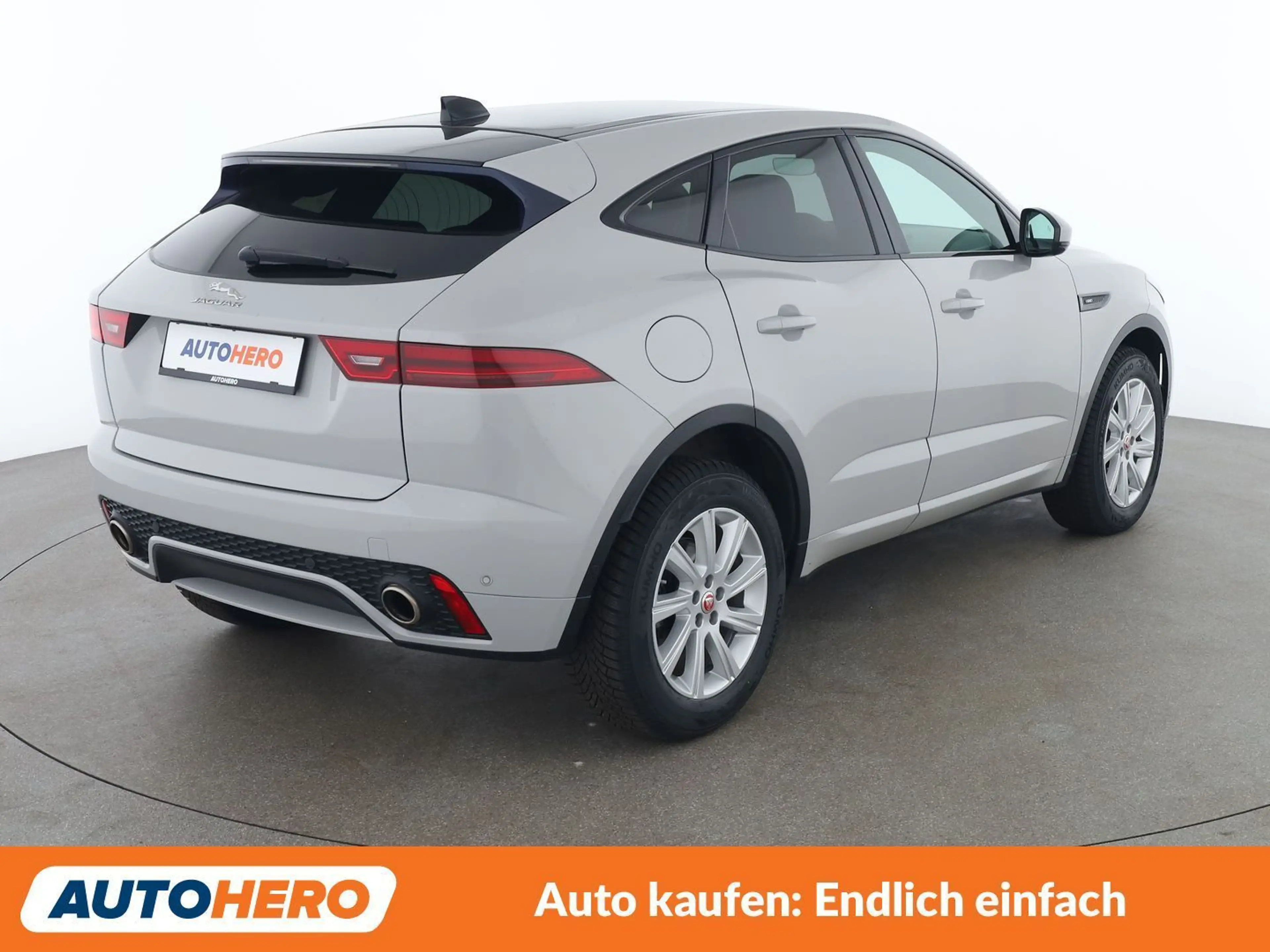 Jaguar E-Pace P250 R-Dynamic SE AWD — photo 6