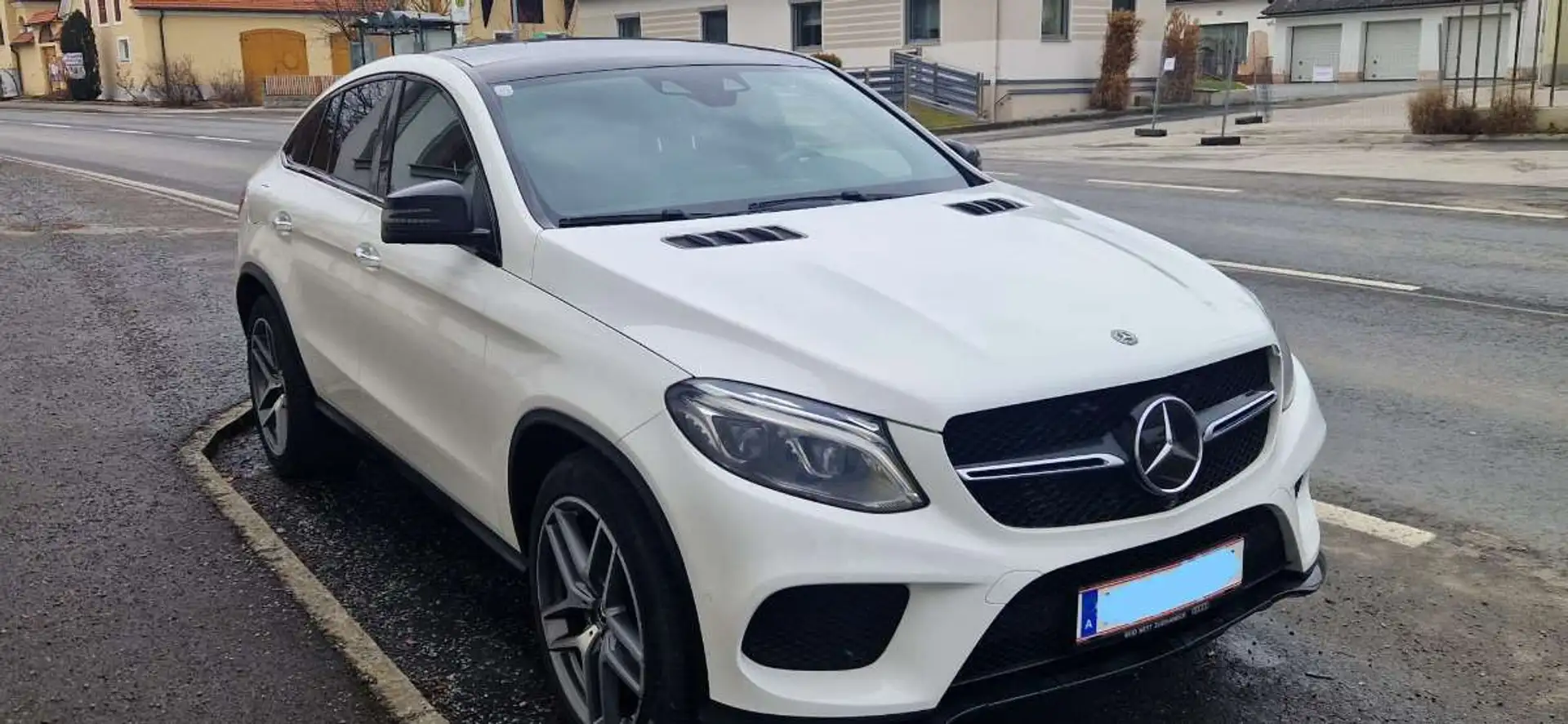 Mercedes-Benz GLE 350 GLE 350 d Coupé 4MATIC Aut. Weiß - 1