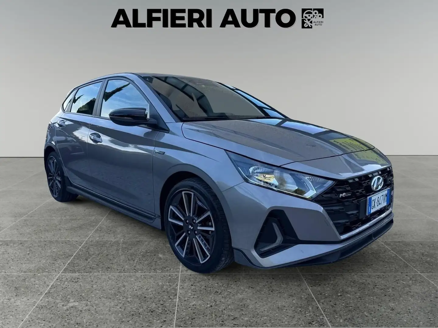 Hyundai i20 1.0 T-GDI Hybrid 120cv 48V iMT N-Line Gris - 1