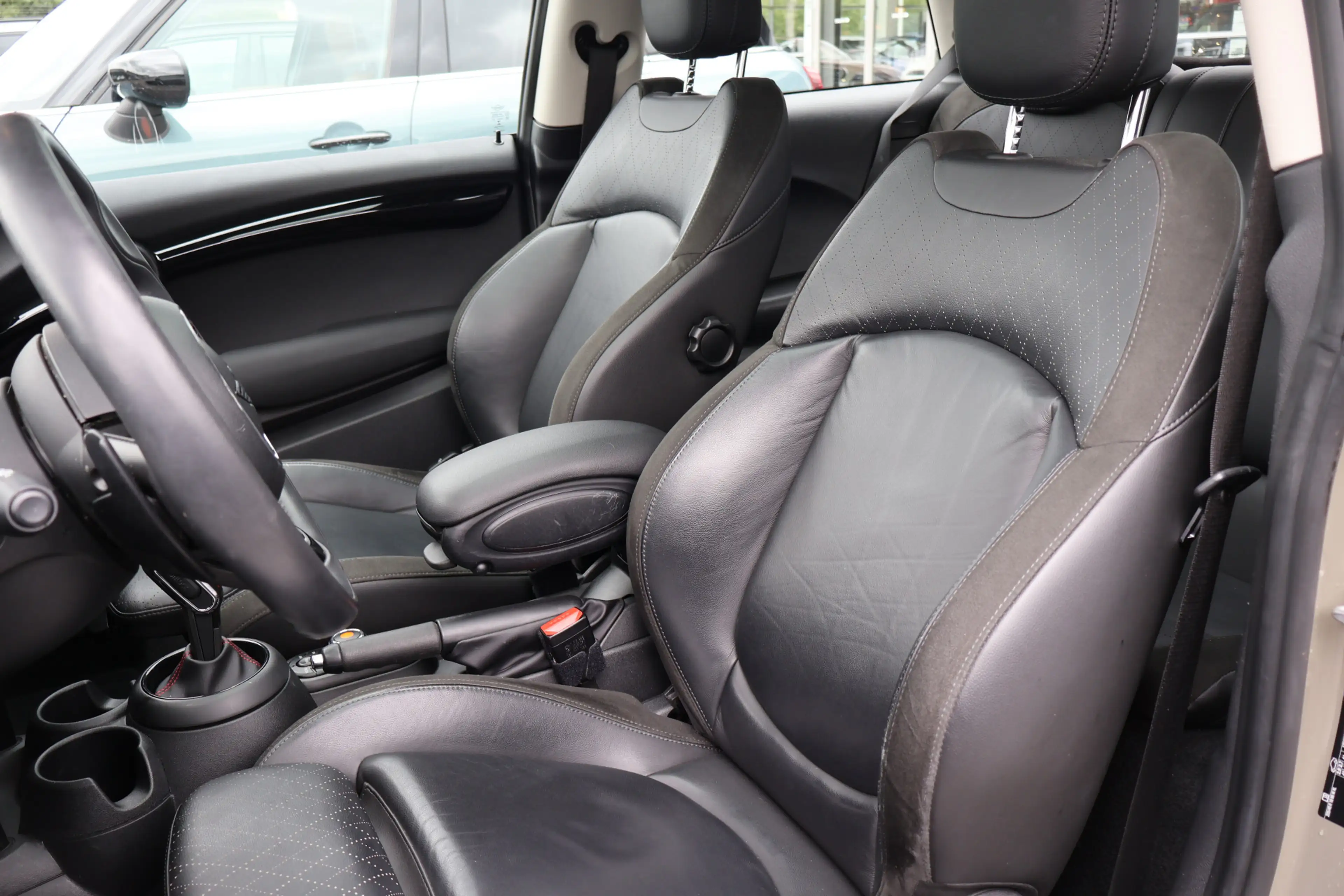 MINI Cooper S Hatchback Chili Automaat / Panoramadak / Comfort A — photo 4