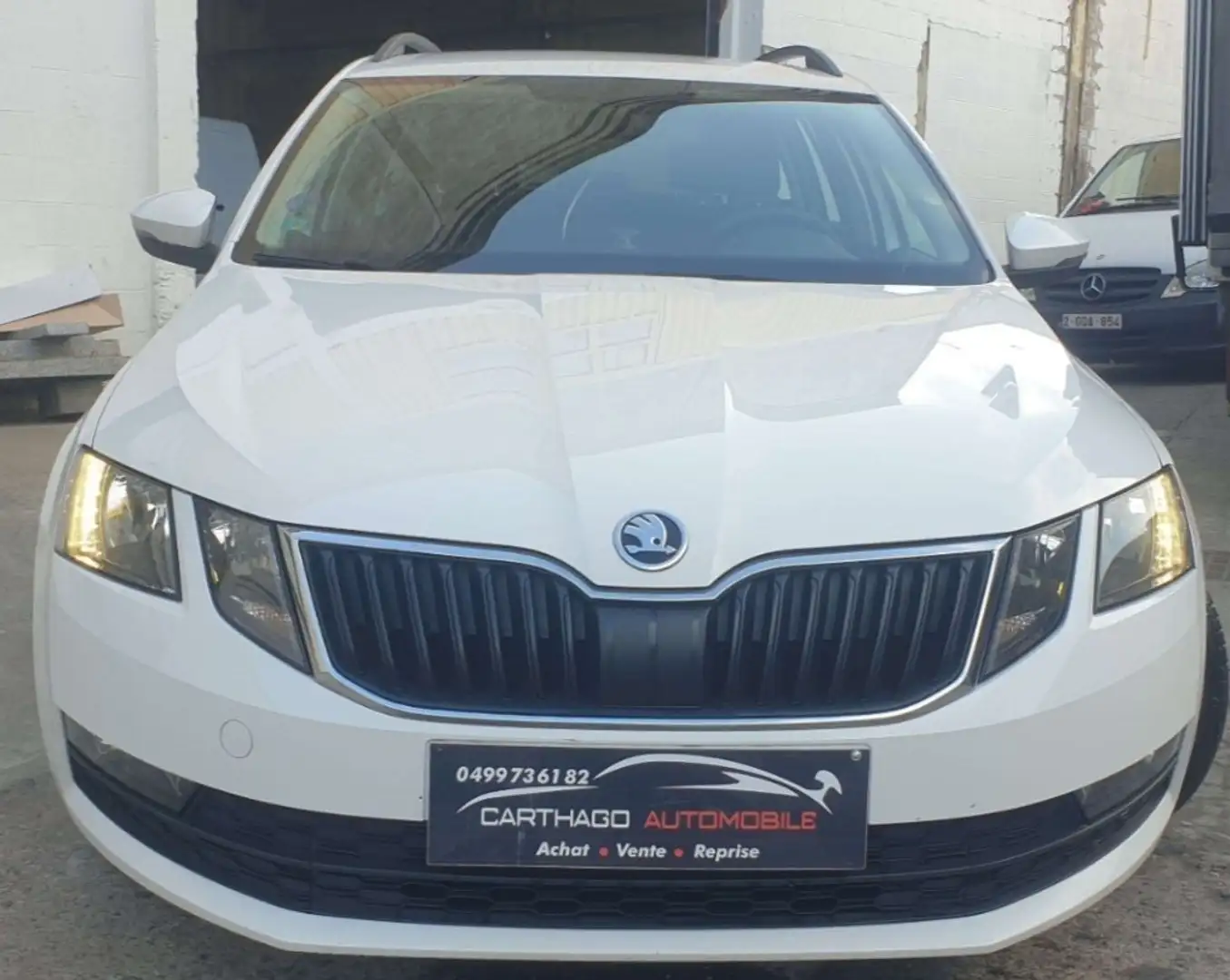 Skoda Octavia Octavia Combi 1.0 TSI 116 ch Drive 12 mois de gara Wit - 1