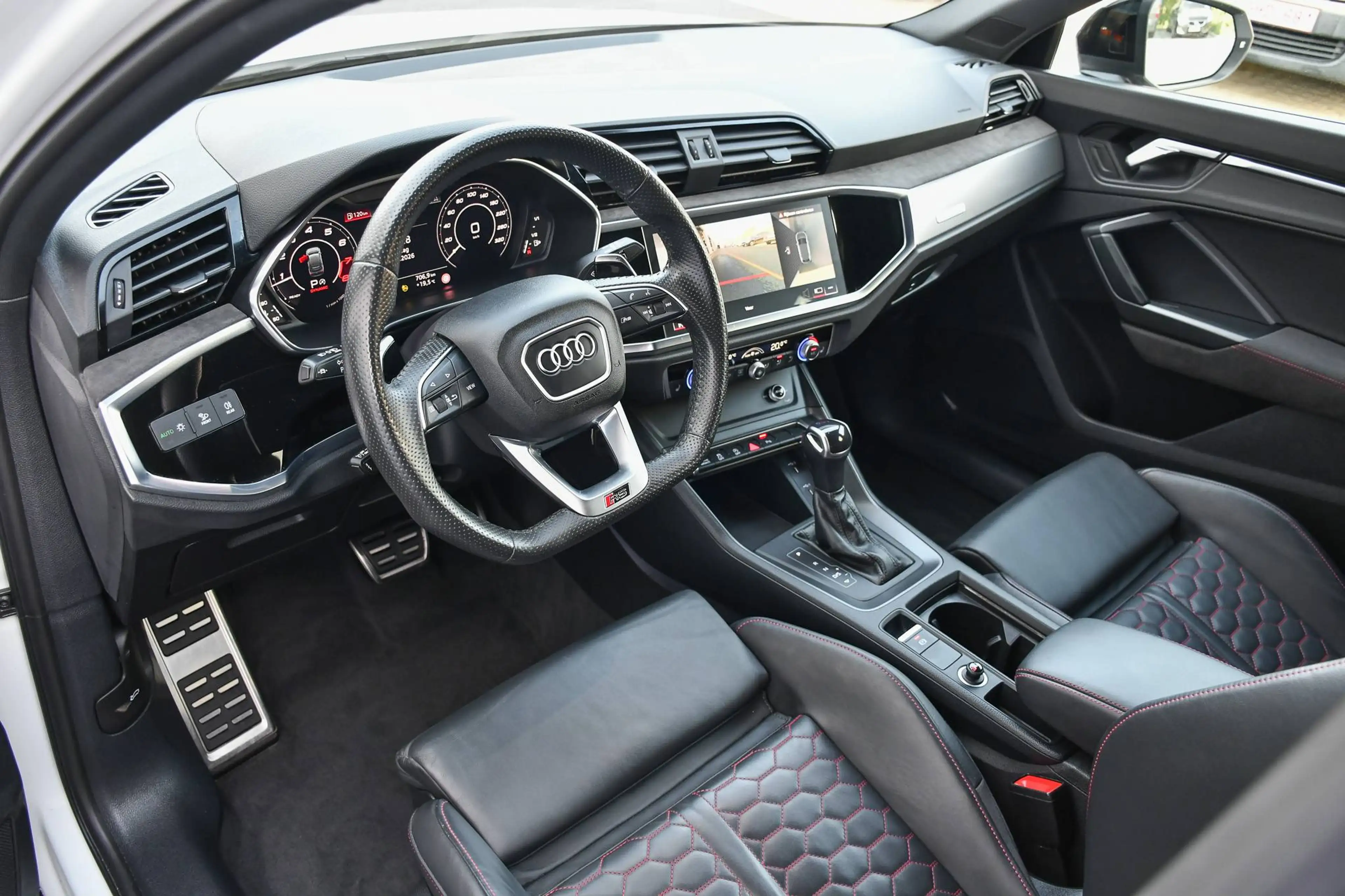 Audi RS Q3 Q3 2.5 TFSI Quattro RS Q3 *ADAP LED*ACC*360 CAM*RS SEATS*RODE STIKKING*21"* — photo 12