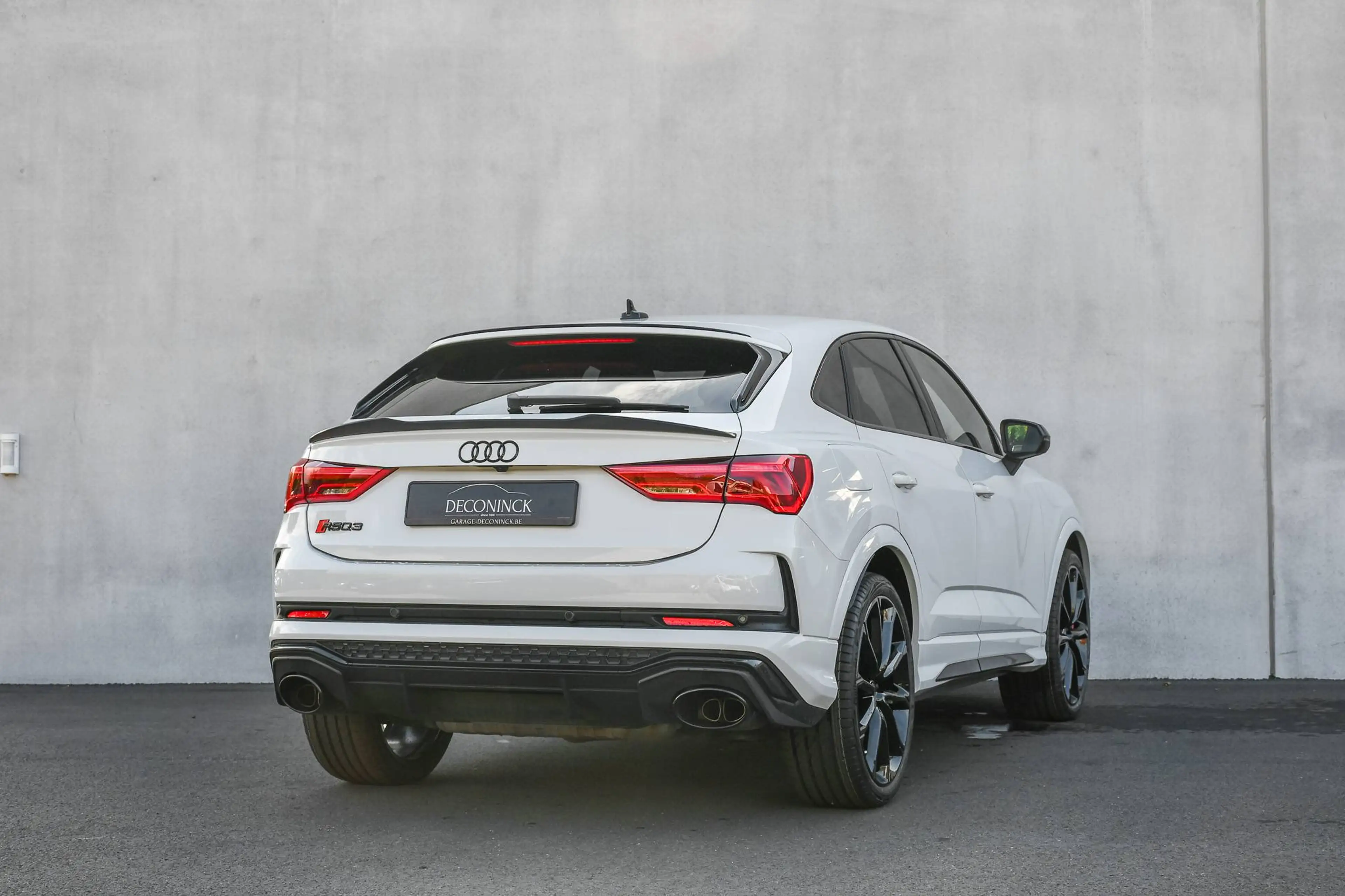 Audi RS Q3 Q3 2.5 TFSI Quattro RS Q3 *ADAP LED*ACC*360 CAM*RS SEATS*RODE STIKKING*21"* — photo 8