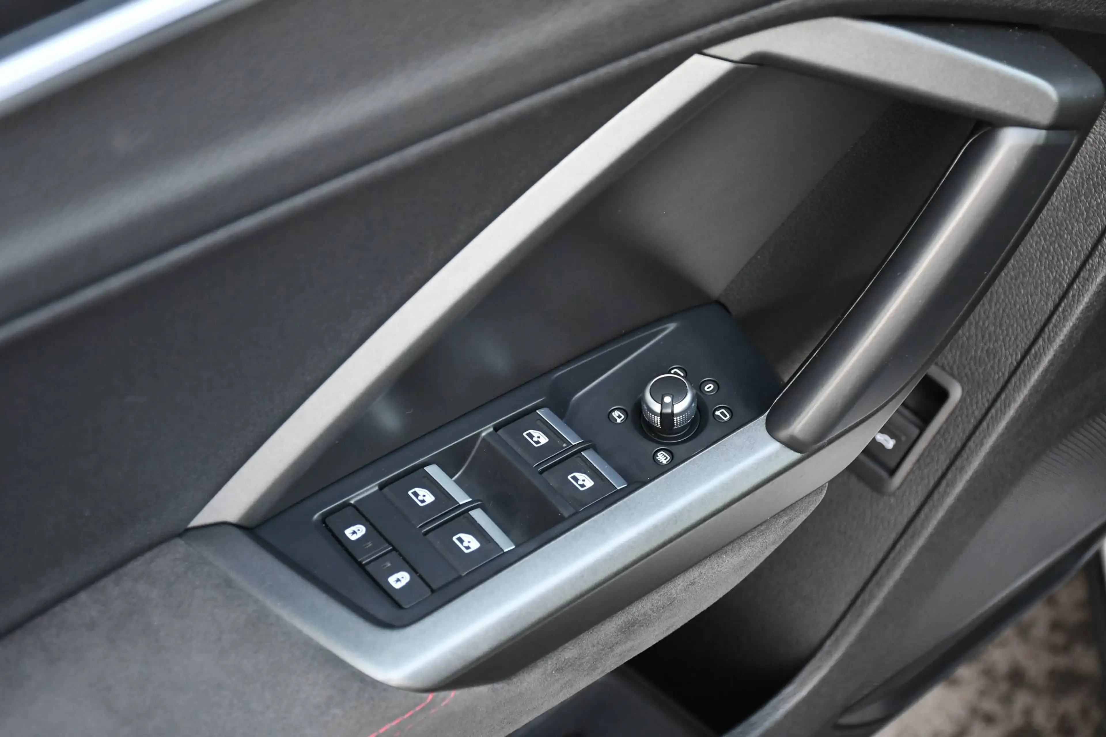 Audi RS Q3 Q3 2.5 TFSI Quattro RS Q3 *ADAP LED*ACC*360 CAM*RS SEATS*RODE STIKKING*21"* — photo 14