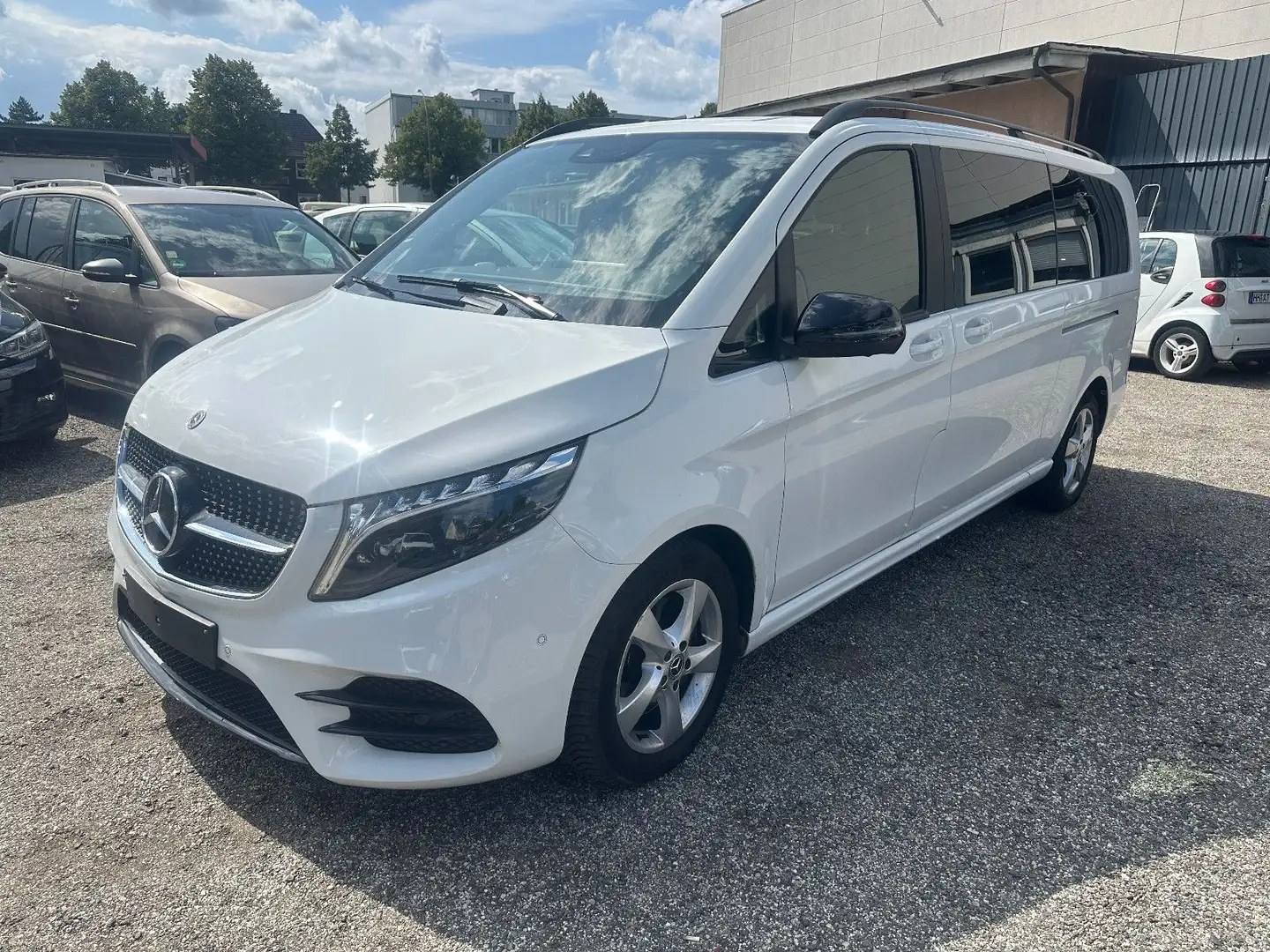 Mercedes-Benz V 250 AMG line Extralang,8Sitzer,2x Schiebetüren Weiß - 1