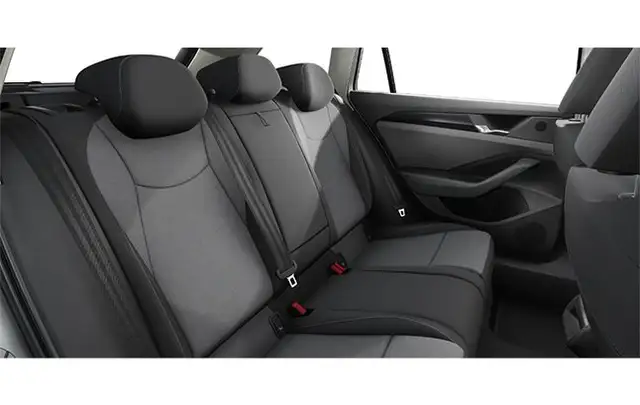 Volkswagen Passat view 6
