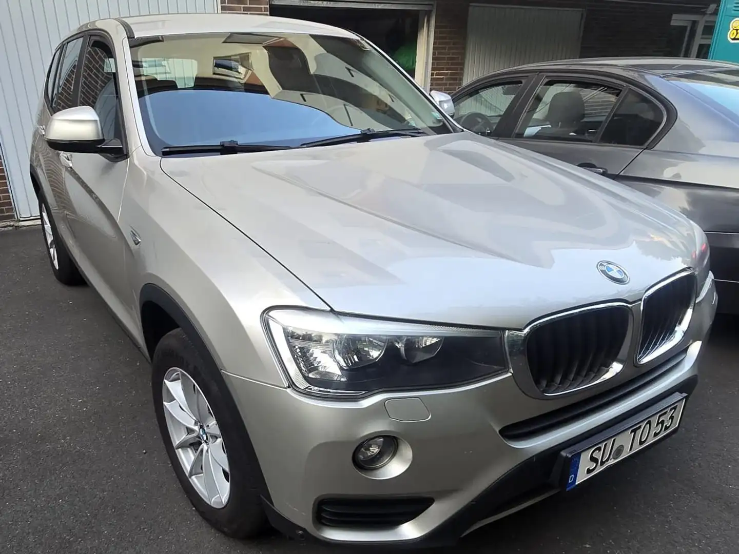 BMW X3 X3 sDrive20i Aut. xLine Srebrny - 1