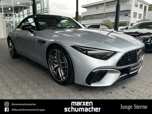 Mercedes-Benz SL 63 Amg view 3