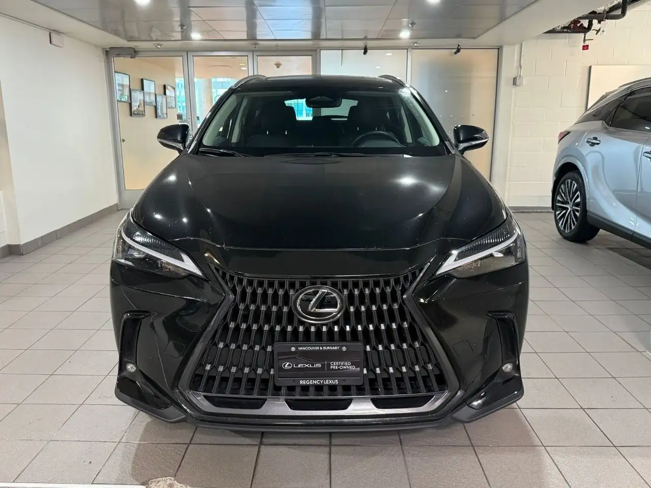 Lexus NX снимка Lexus NX