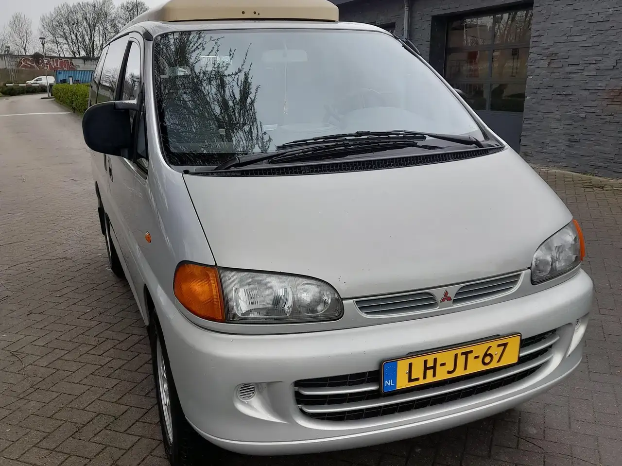 Mitsubishi Space Gear 8 personenbus/buscamper, foto 5