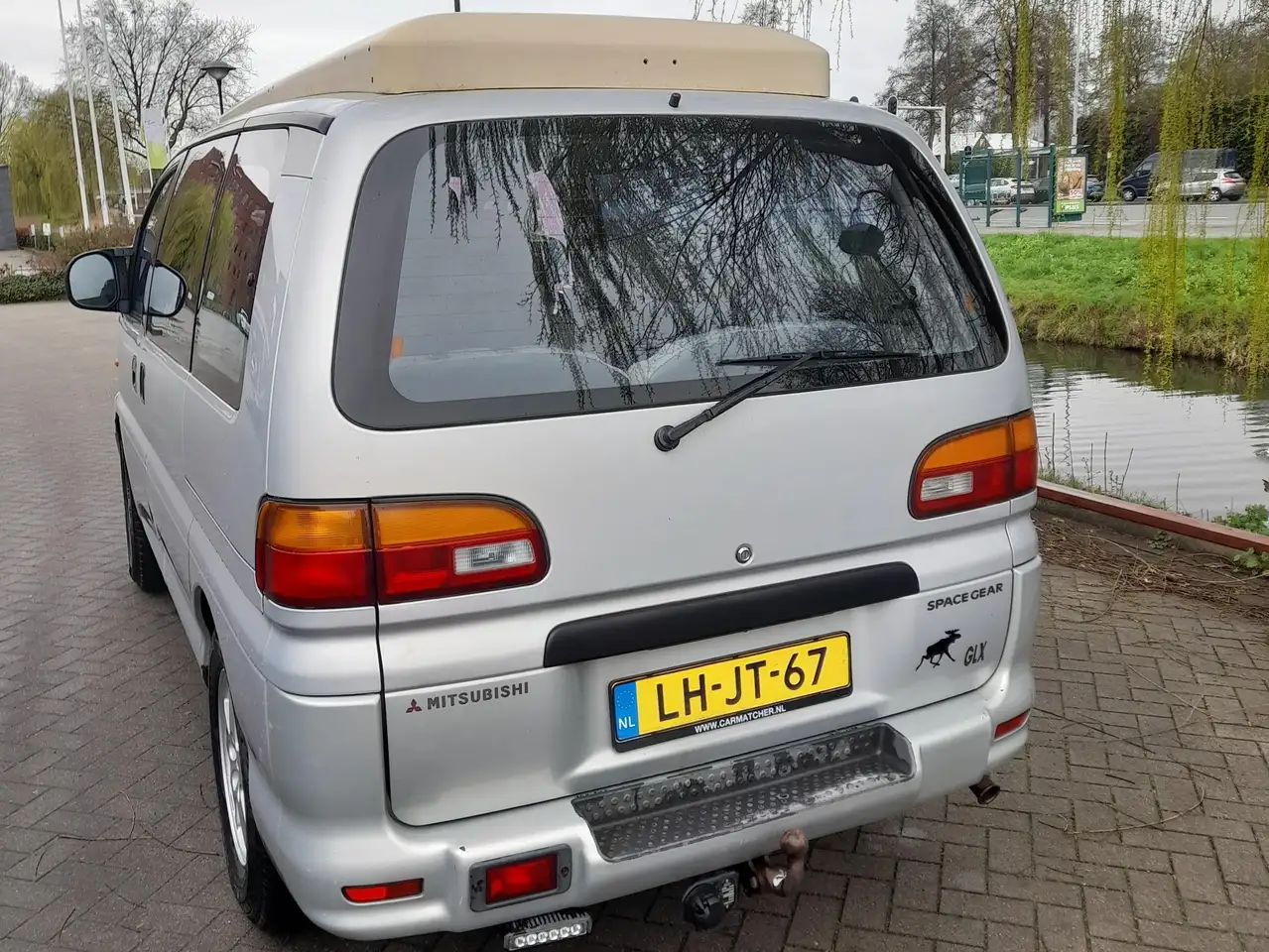 Mitsubishi Space Gear 8 personenbus/buscamper, foto 3