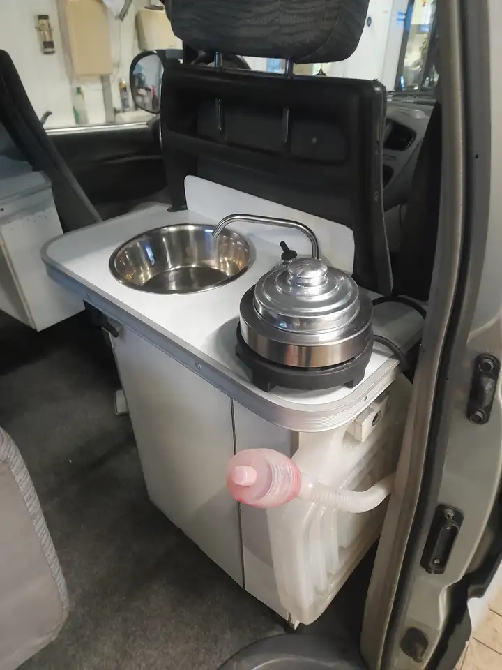 Mitsubishi Space Gear 8 personenbus/buscamper, foto 9