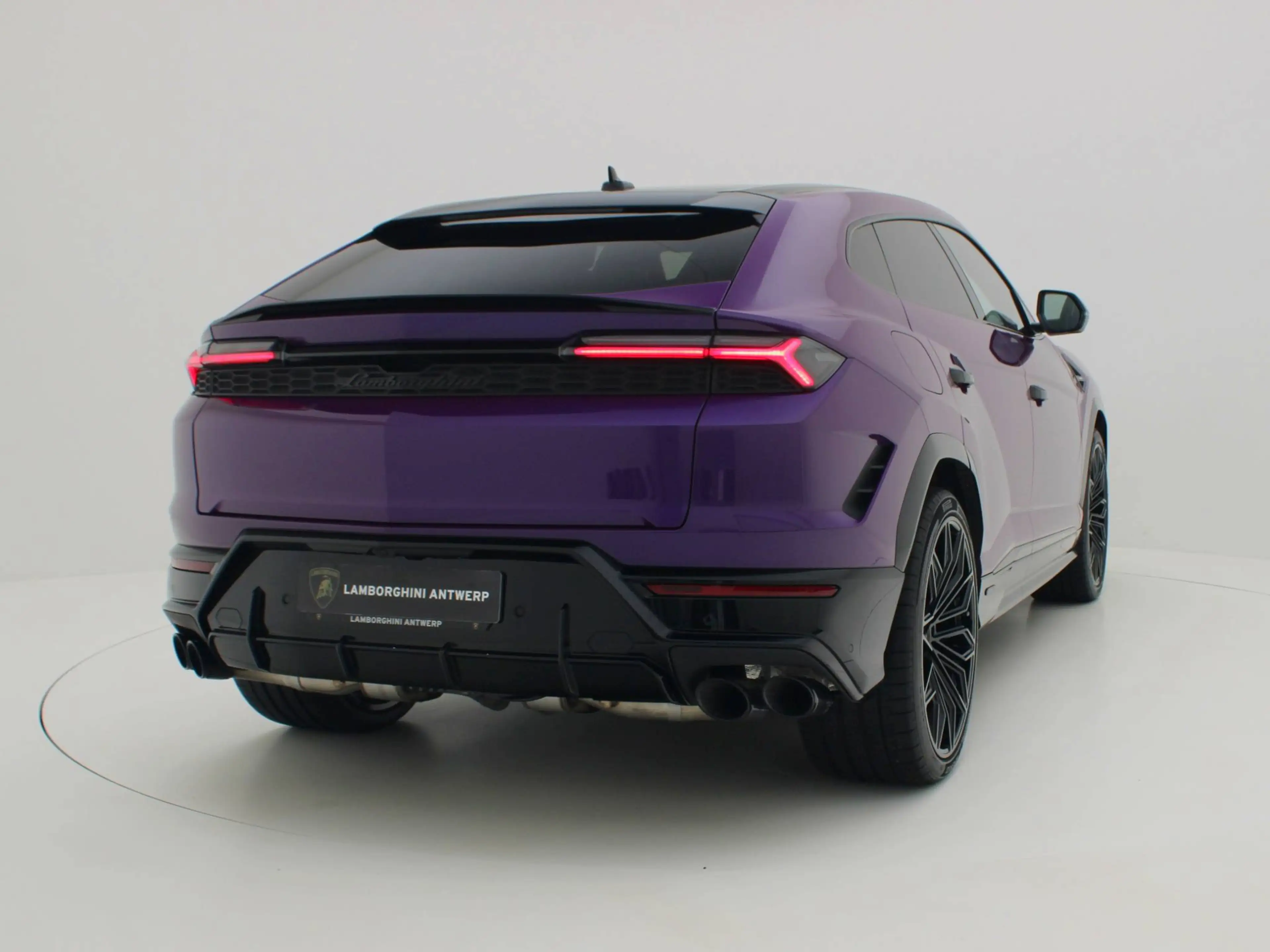 Lamborghini Urus Urus SE - 800hp - Viola Mithras - Corsa Tex - Sunblinds - Night View - ...! — photo 13