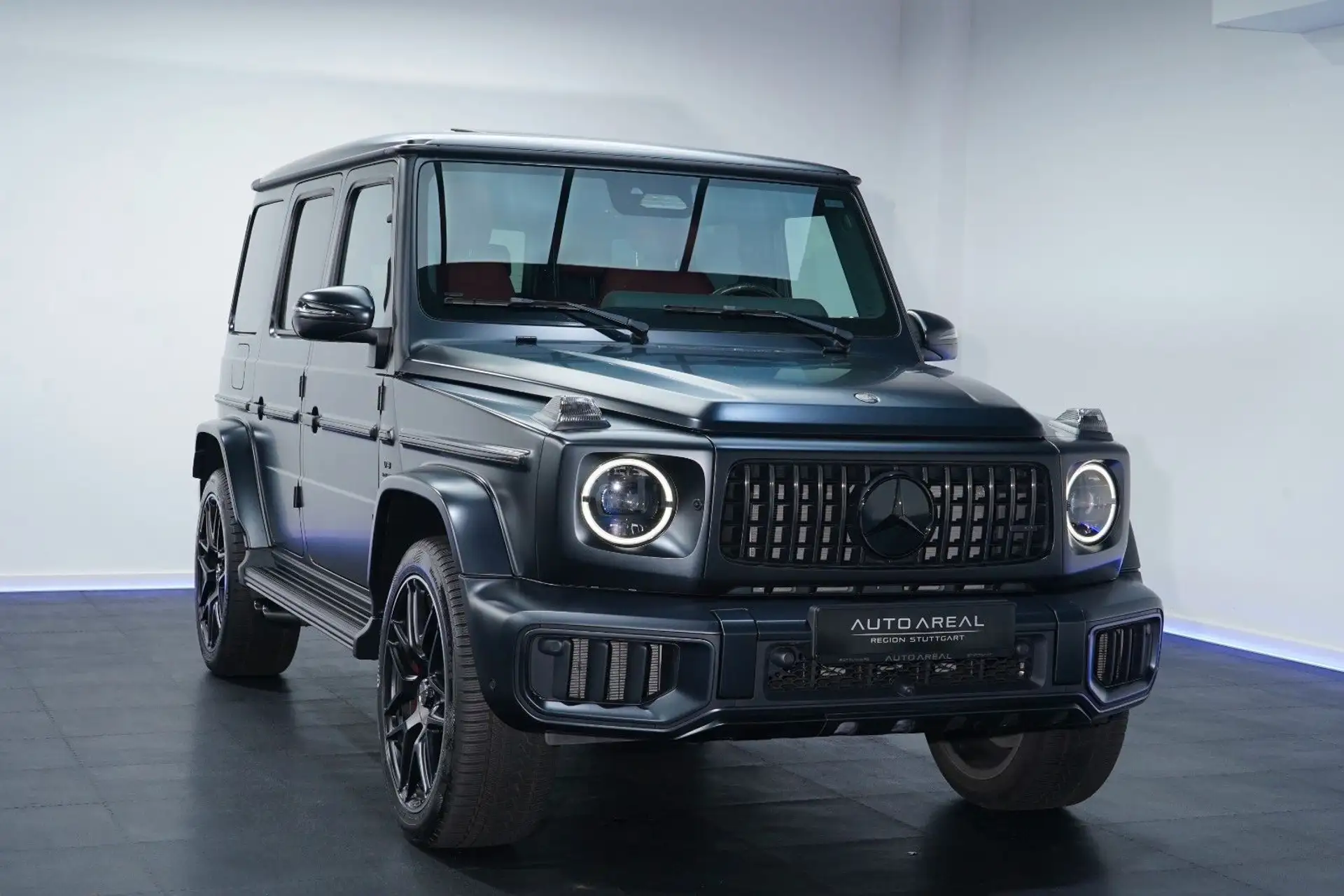 벤츠 Mercedes-Benz G-Class G 63 AMG 2025 건메탈 사진 2