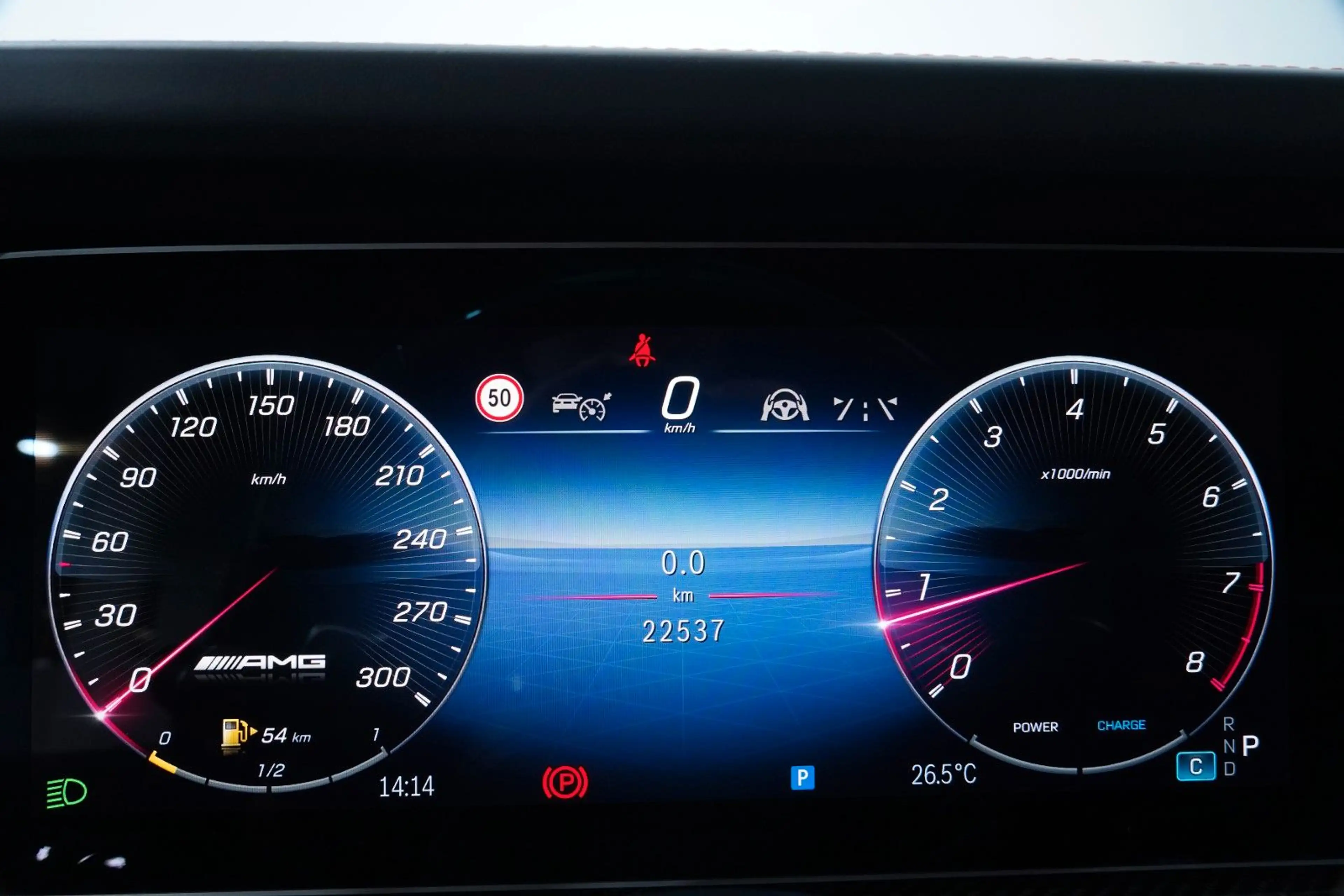 Mercedes-Benz G 63 AMG AMG G 63 MAGNO/BENGALRED/A22/BURMESTER®3D/CARBON — photo 12