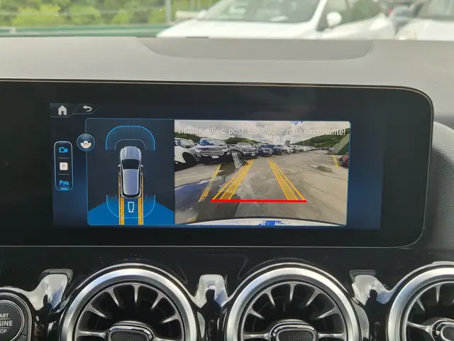Mercedes-Benz Gla view 15