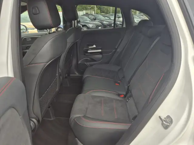 Mercedes-Benz Gla view 7