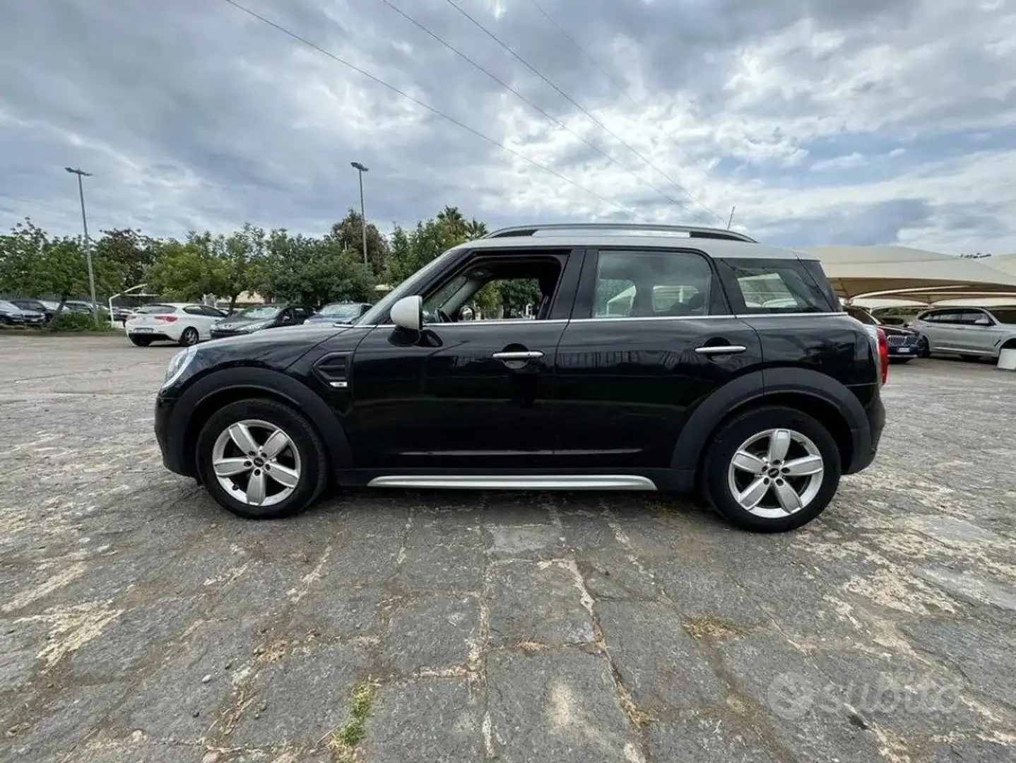 MINI Cooper D Countryman Mini Countryman F60 2017 2.0 Business auto my18 Nero - 2