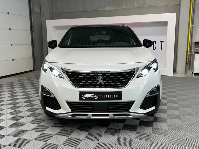 Peugeot 3008 view 2