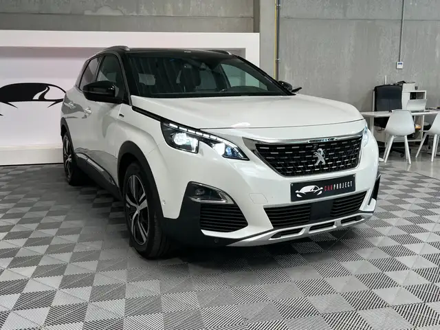 Peugeot 3008 view 3