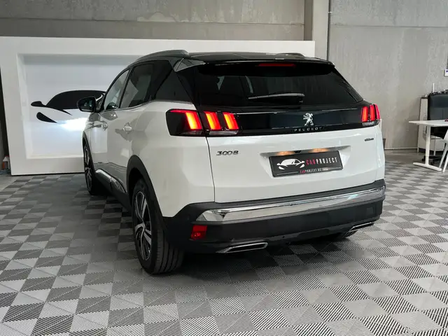 Peugeot 3008 view 8