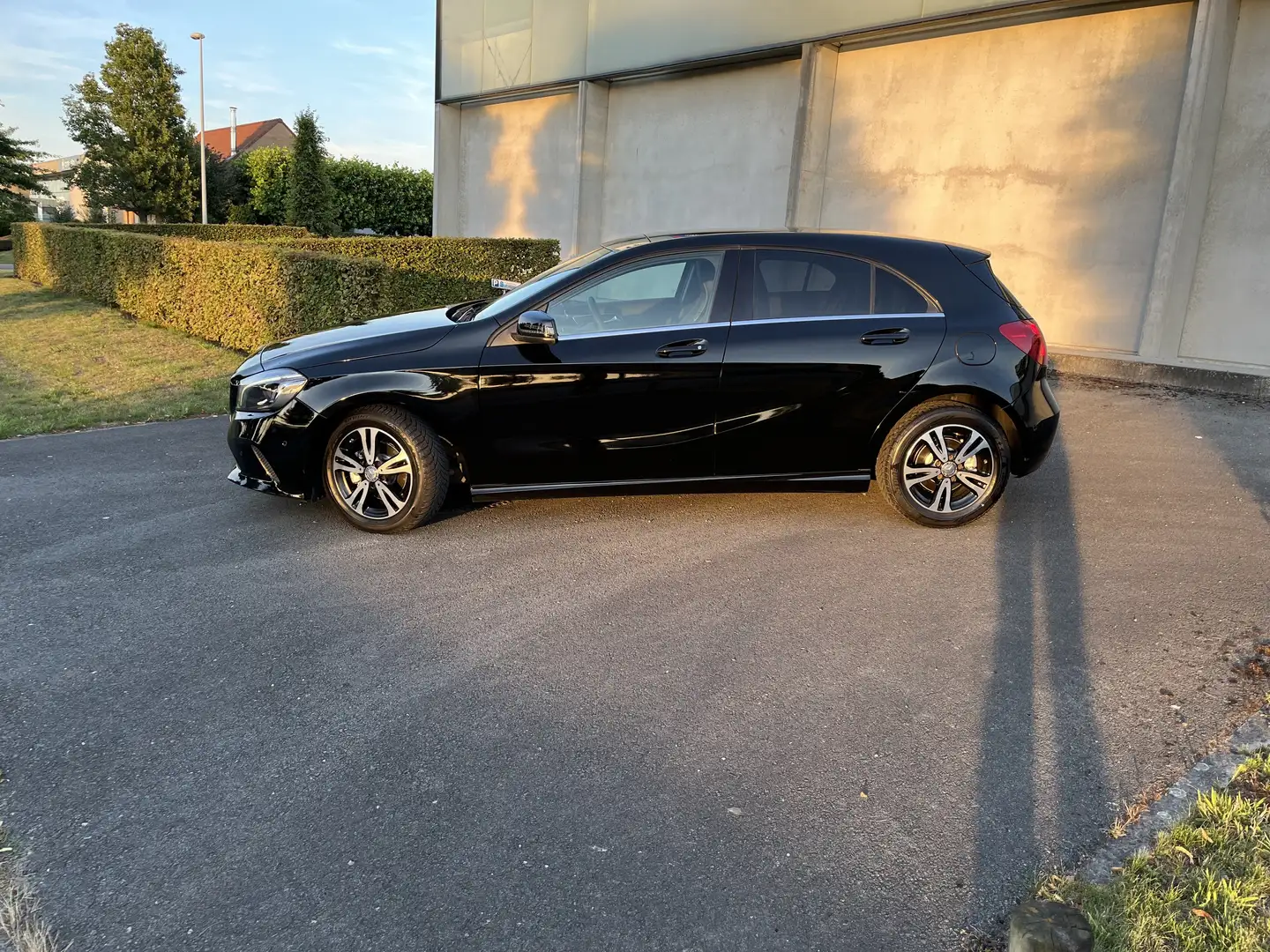 Mercedes-Benz A 180 A-klasse OPEN DAK | ACHTERUITRIJCAMERA | LED Noir - 2