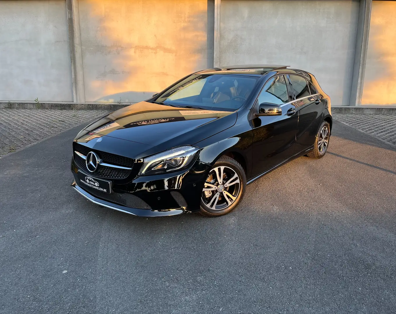 Mercedes-Benz A 180 A-klasse OPEN DAK | ACHTERUITRIJCAMERA | LED Noir - 1